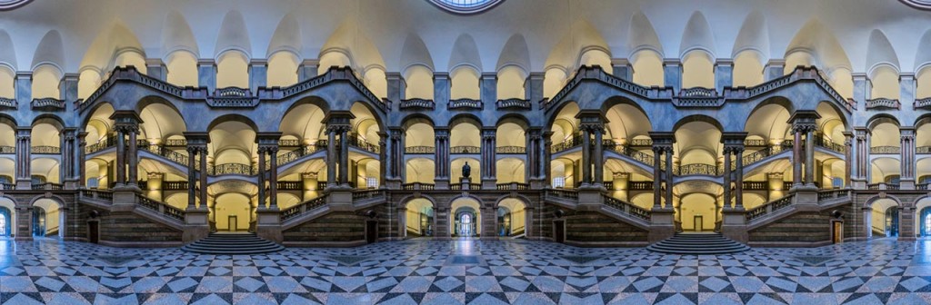 Atrium of the Bavarian Ministry of Justice - Cube Face projection